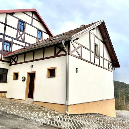 Resort Mezna Хренско Экстерьер фото