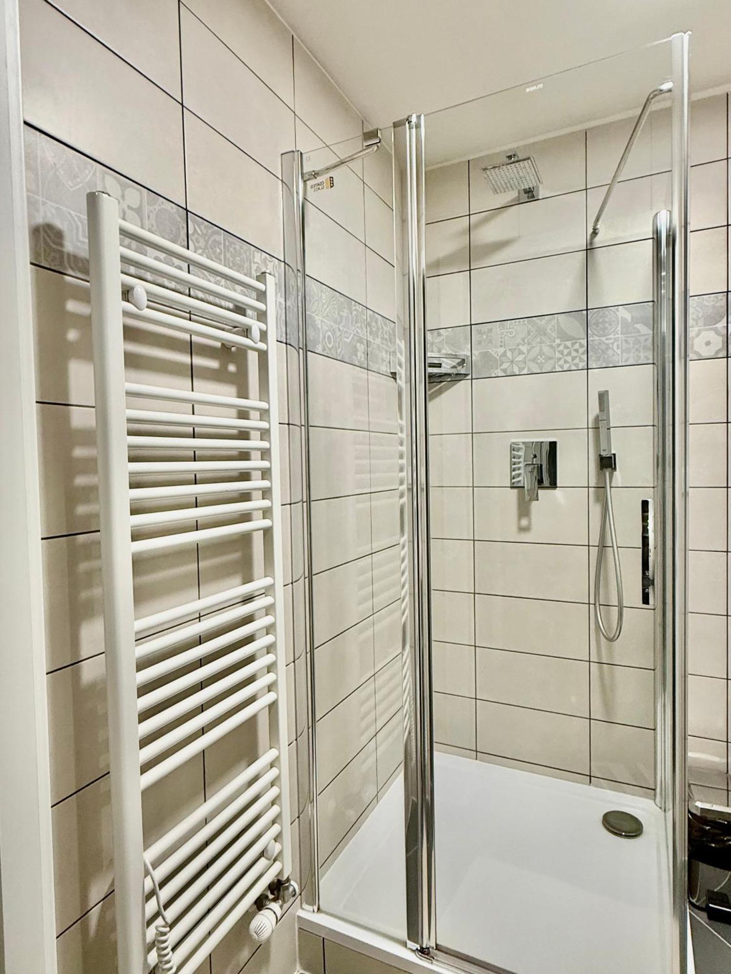 Resort Mezna Хренско Экстерьер фото