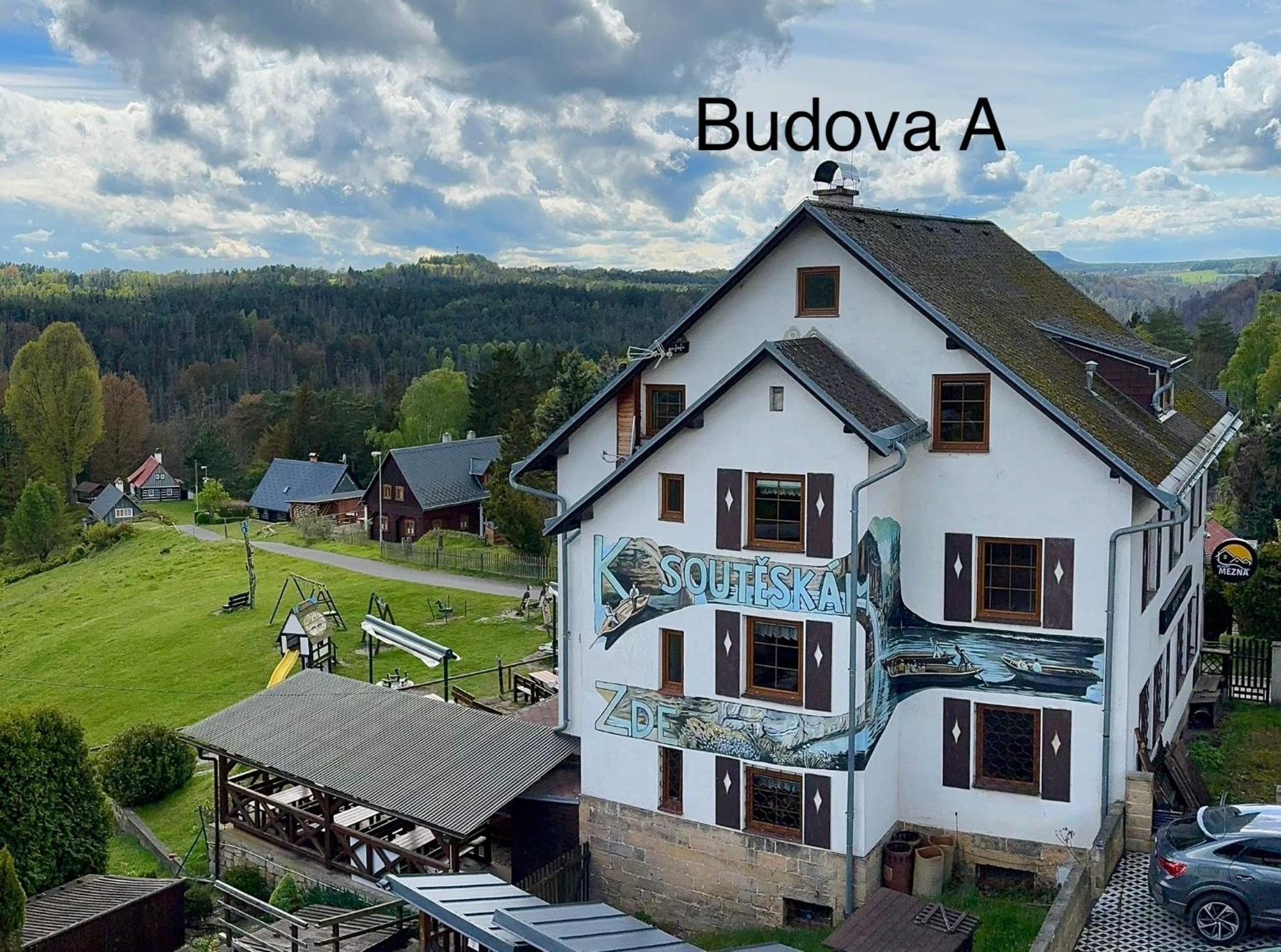 Resort Mezna Хренско Экстерьер фото